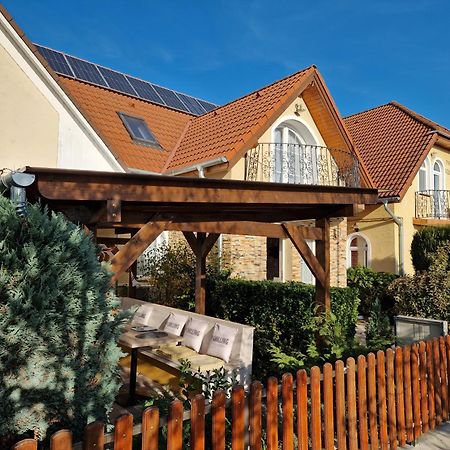 Medea Apartman Bük Buitenkant foto