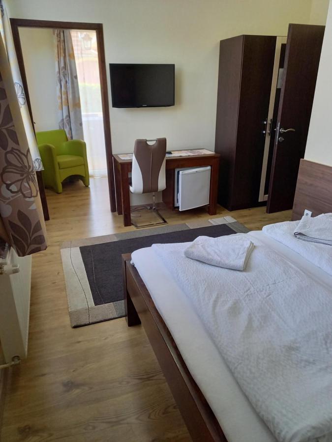 Medea Apartman Bük Buitenkant foto