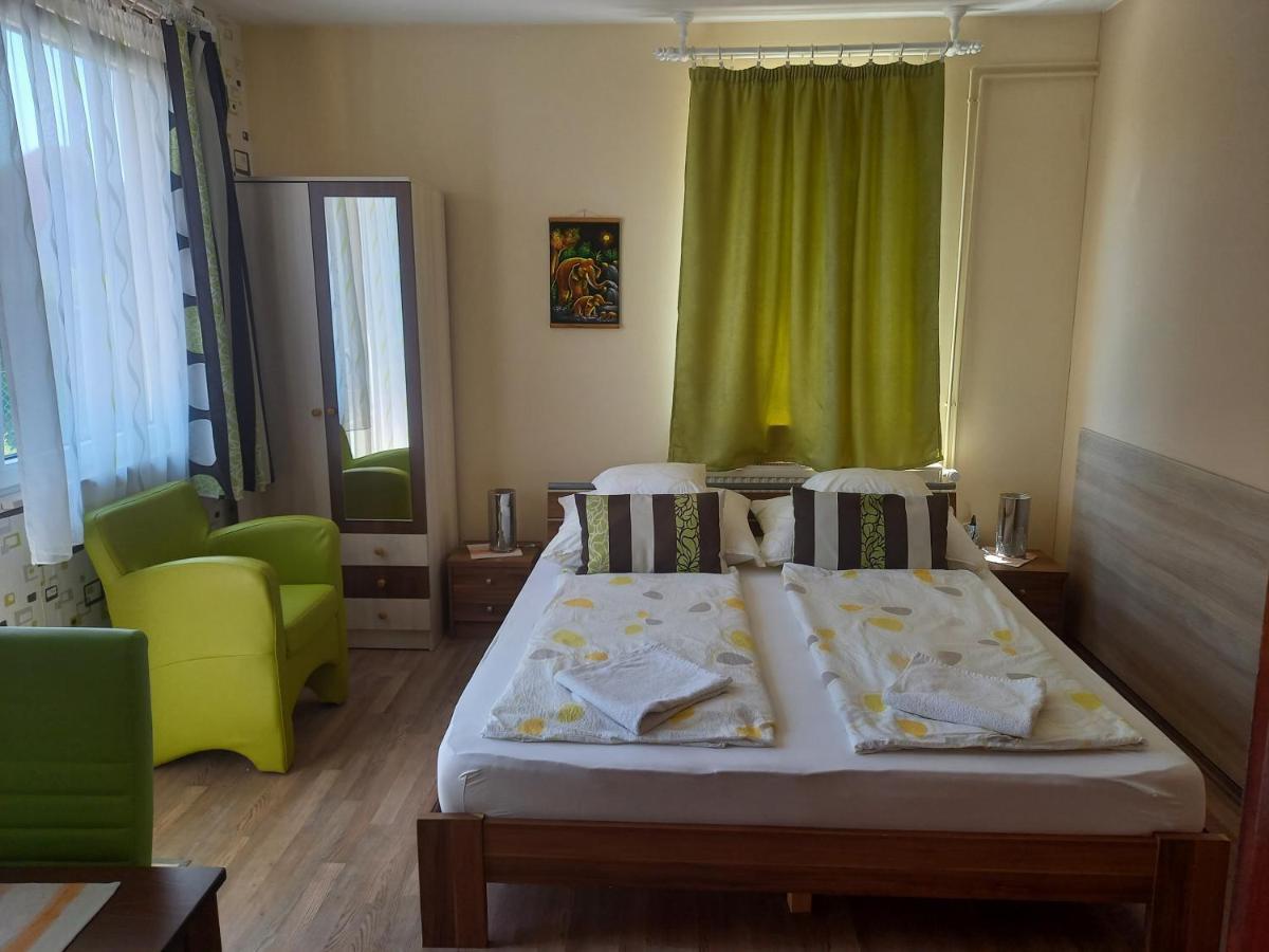 Medea Apartman Bük Buitenkant foto