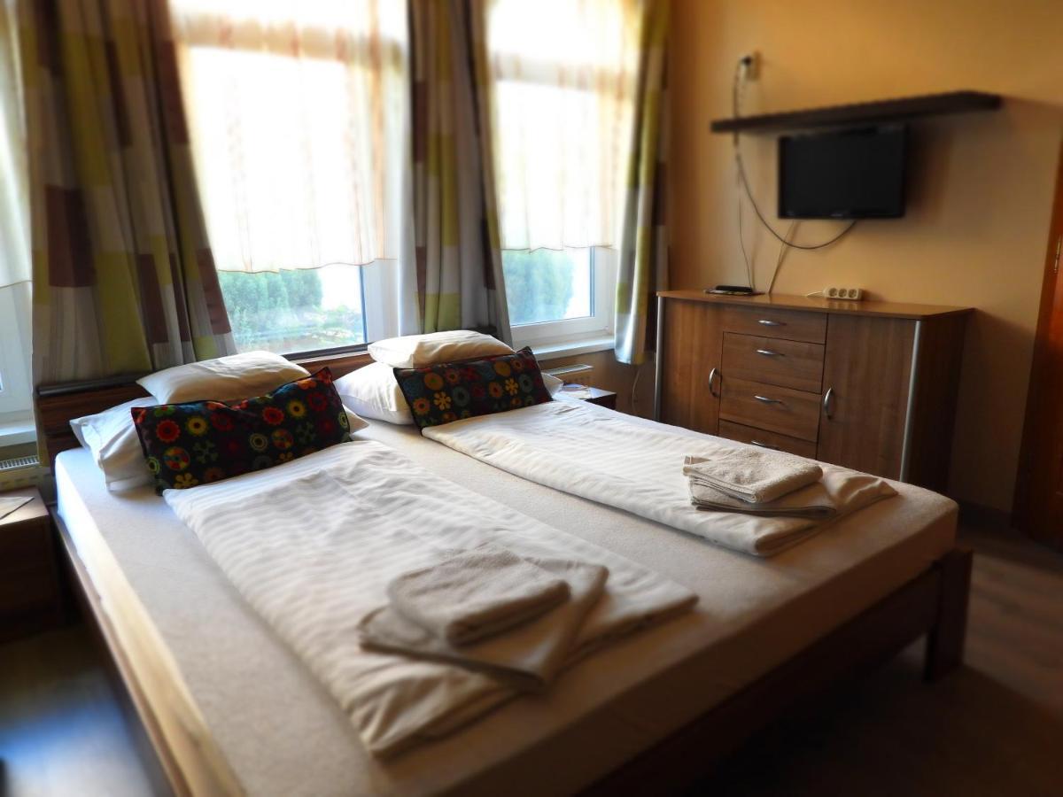 Medea Apartman Bük Buitenkant foto