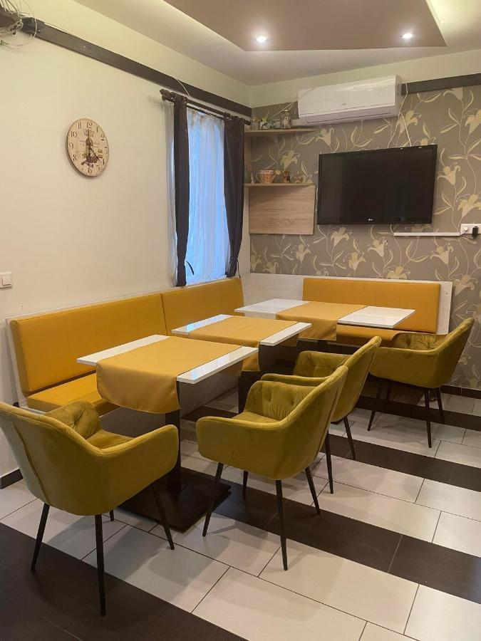Medea Apartman Bük Buitenkant foto